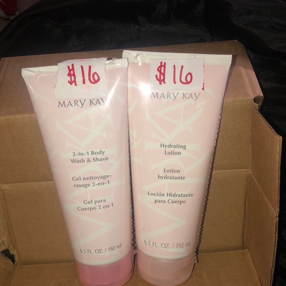 Mary Kay Bundle: (2-in-1 Body Wash & Shave) and (Hydrating Lotion)